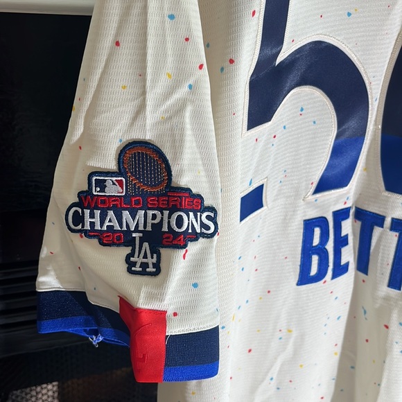 Los Angeles Dodgers Mookie Betts Baseball Jersey City Connect Men’s Size XL - Picture 5 of 8